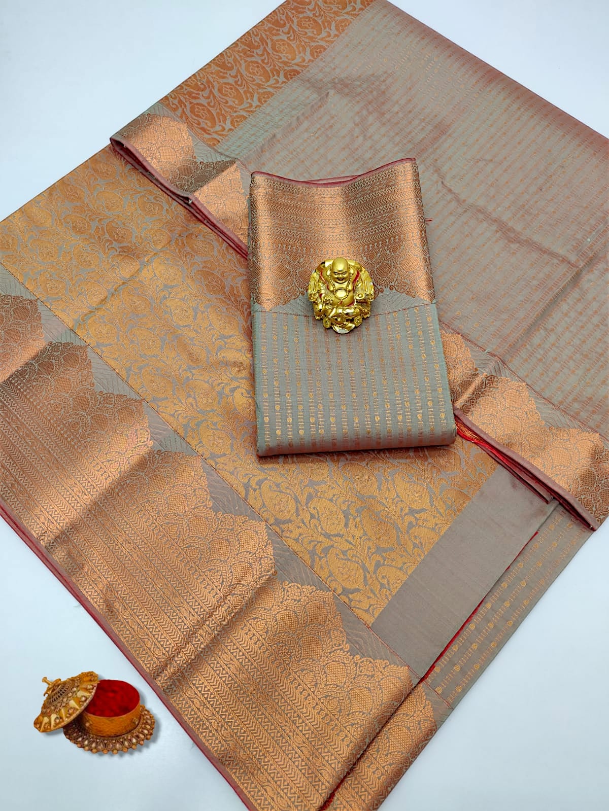*_ELITE BRIDAL PICK & PICK FANCY SILK SAREES_*   *Samuthrika/vasthrakala style wedding ty